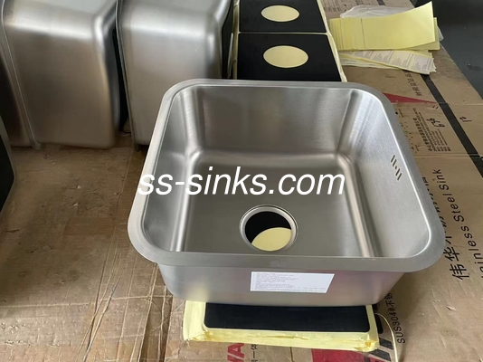 R10 উন্নত তাপ ব্যবস্থাপনার জন্য কোণার ডাই কাস্ট তাপ সিঙ্ক