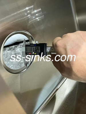 780*430mm ইত্যাদি আধুনিক নির্মাণ আয়তক্ষেত্রাকার রান্নাঘর সিঙ্ক স্টেইনলেস