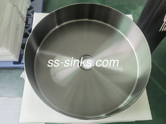 ধৈর্যের জন্য ডিজাইন করা কমনীয়তা: আমাদের 3 মিমি 304 স্টেইনলেস স্টীল বৃত্তাকার বেসিন